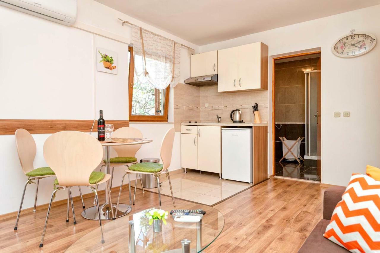 סטארי גראד Apartmani Zlataric מראה חיצוני תמונה
