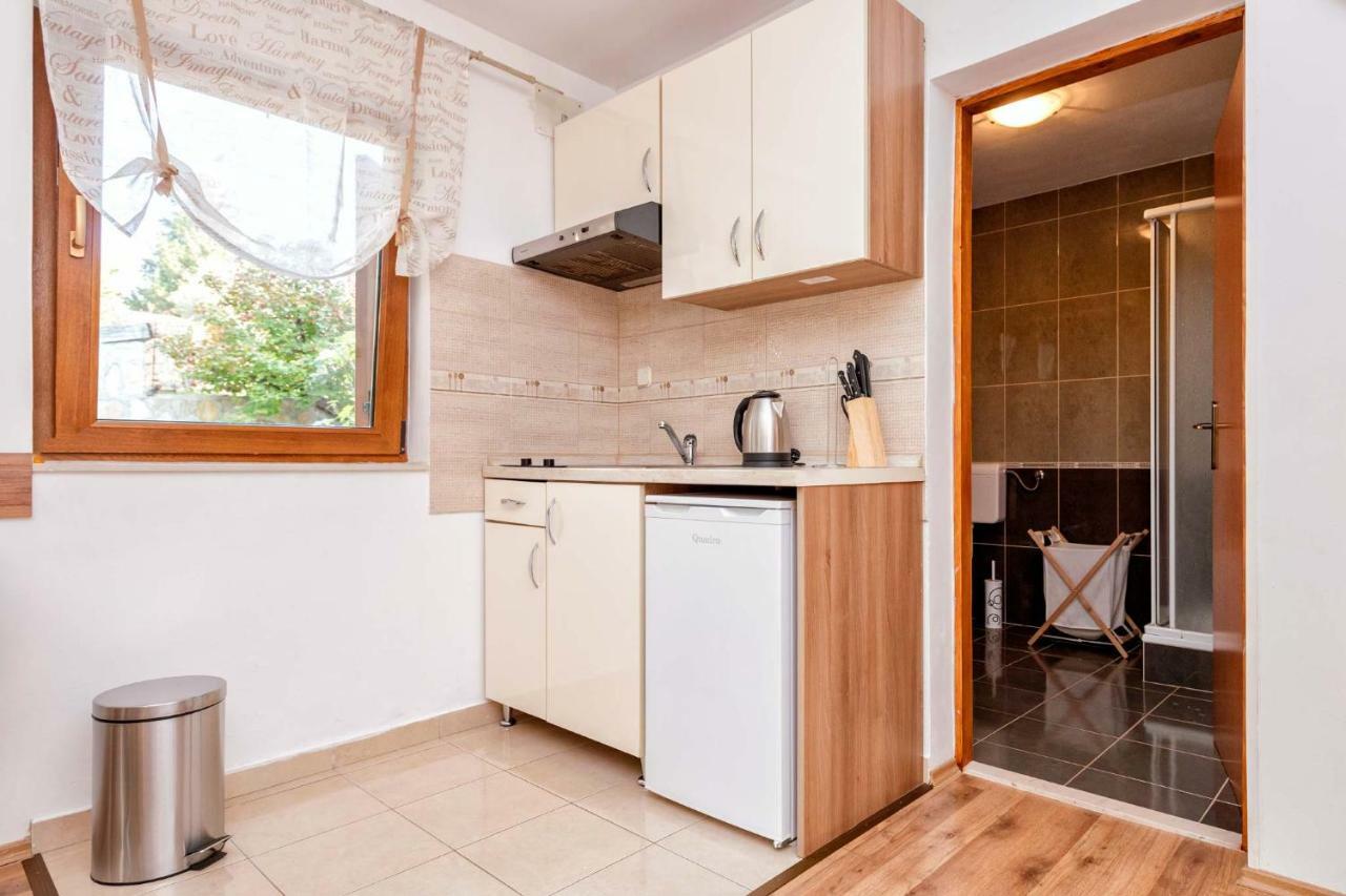 סטארי גראד Apartmani Zlataric מראה חיצוני תמונה